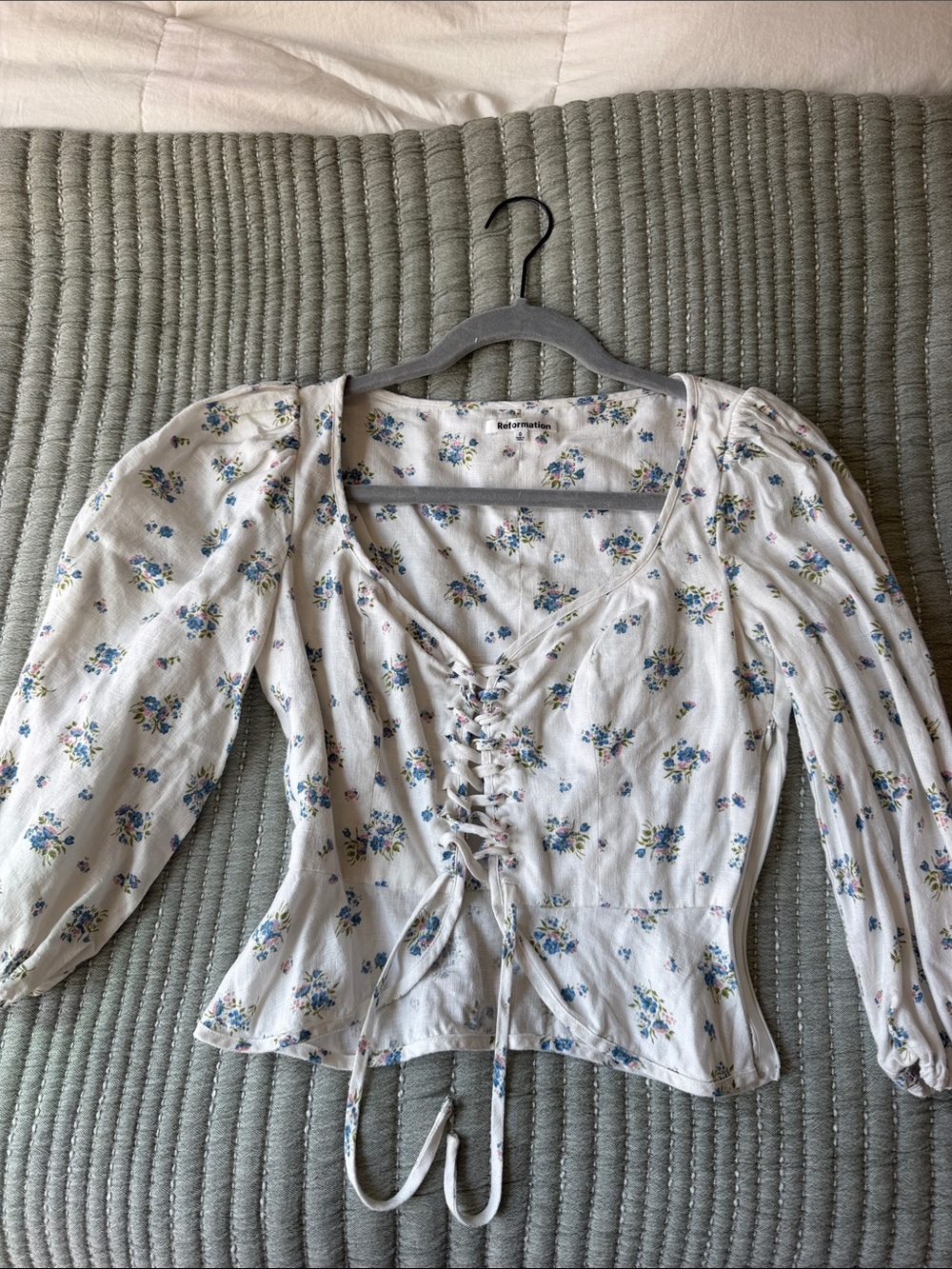 Reformation Floral Lace-Up Peplum Top - White with Blue Floral